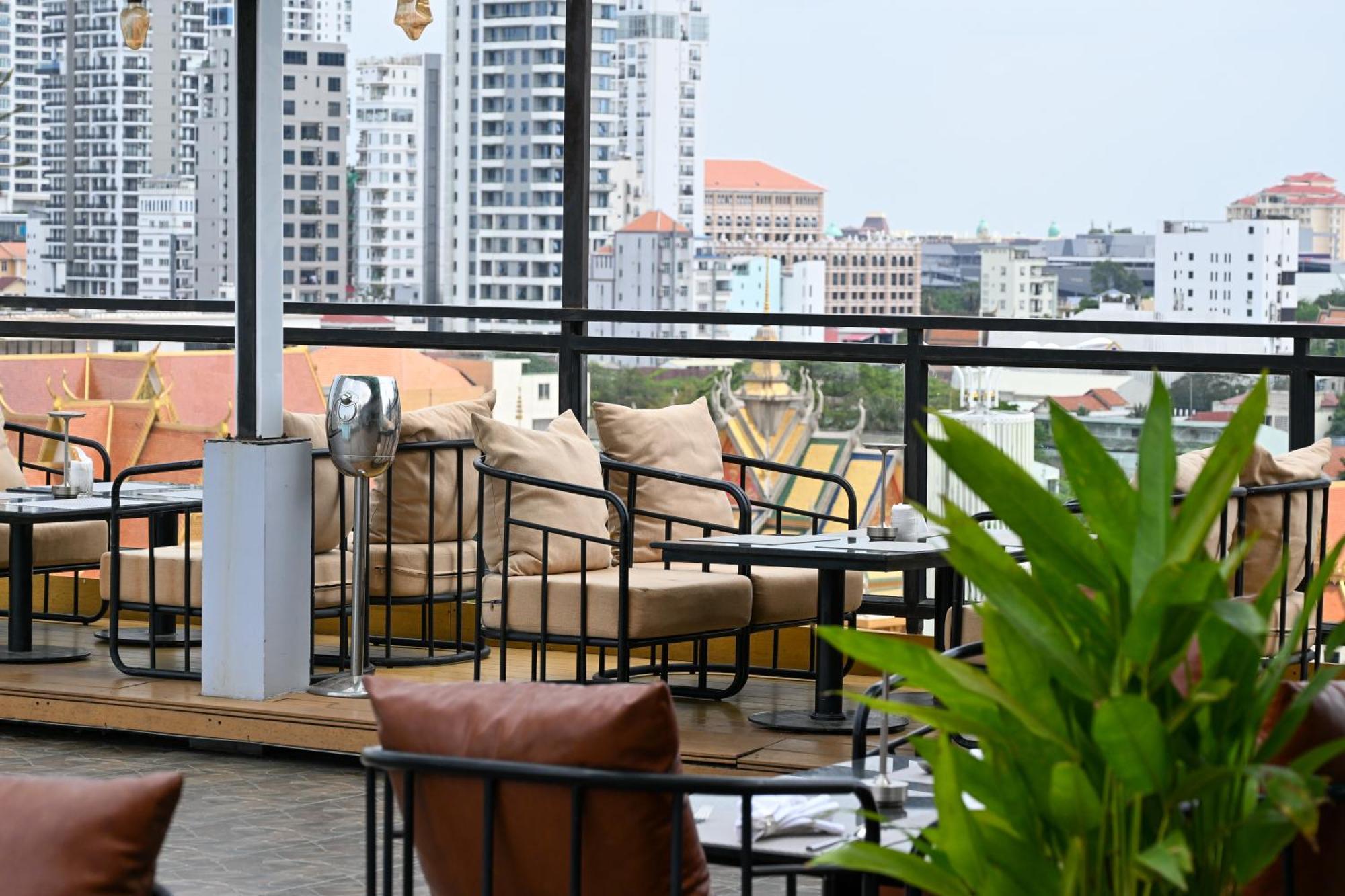 Phnom Penh 51 Hotel & Residences Exterior photo